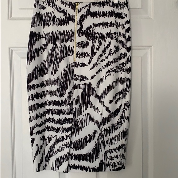 Printed Skirt - Picture 2 of 2